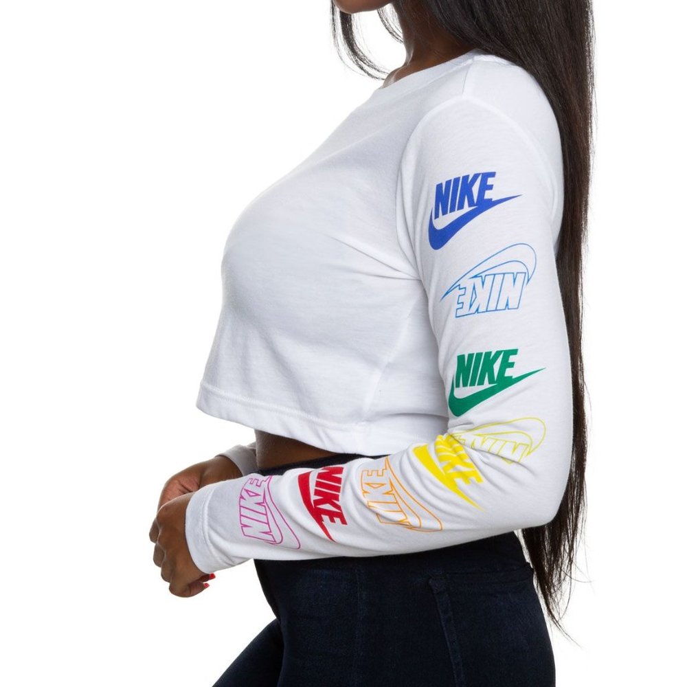 NIKE SPORTSWEAR FUTURA LONG SLEEVE CROPPED TEE